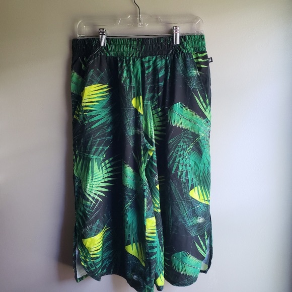 Rainforest print Gaucho & Sport Bra Set - Picture 3 of 6